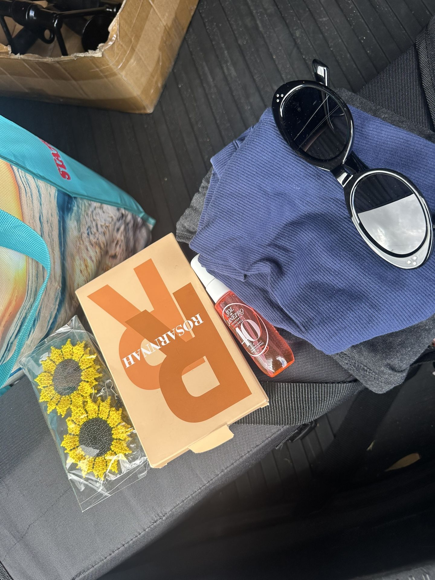 Free- Clothes Woman Size Small