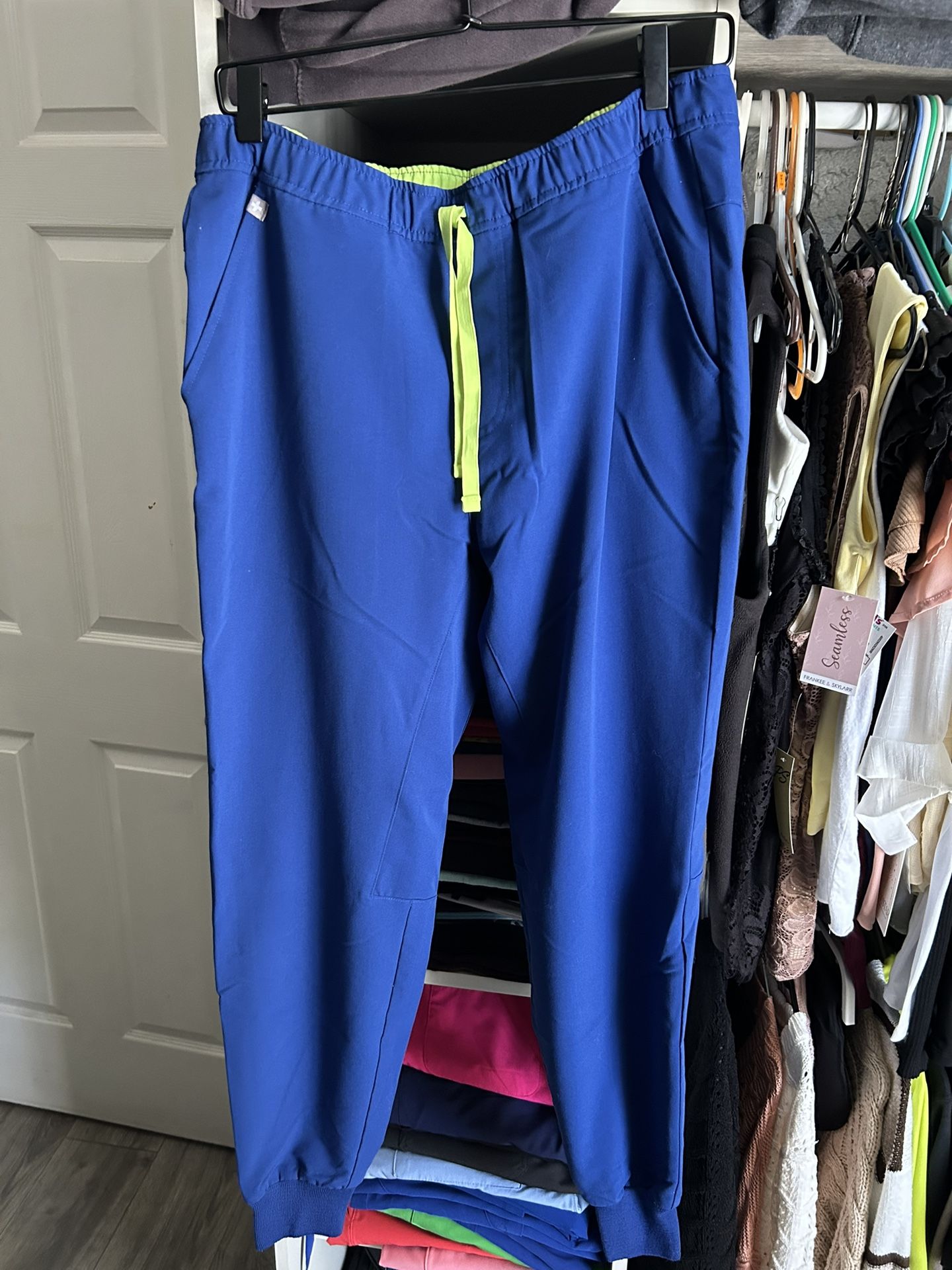 Figs Joggers 💙