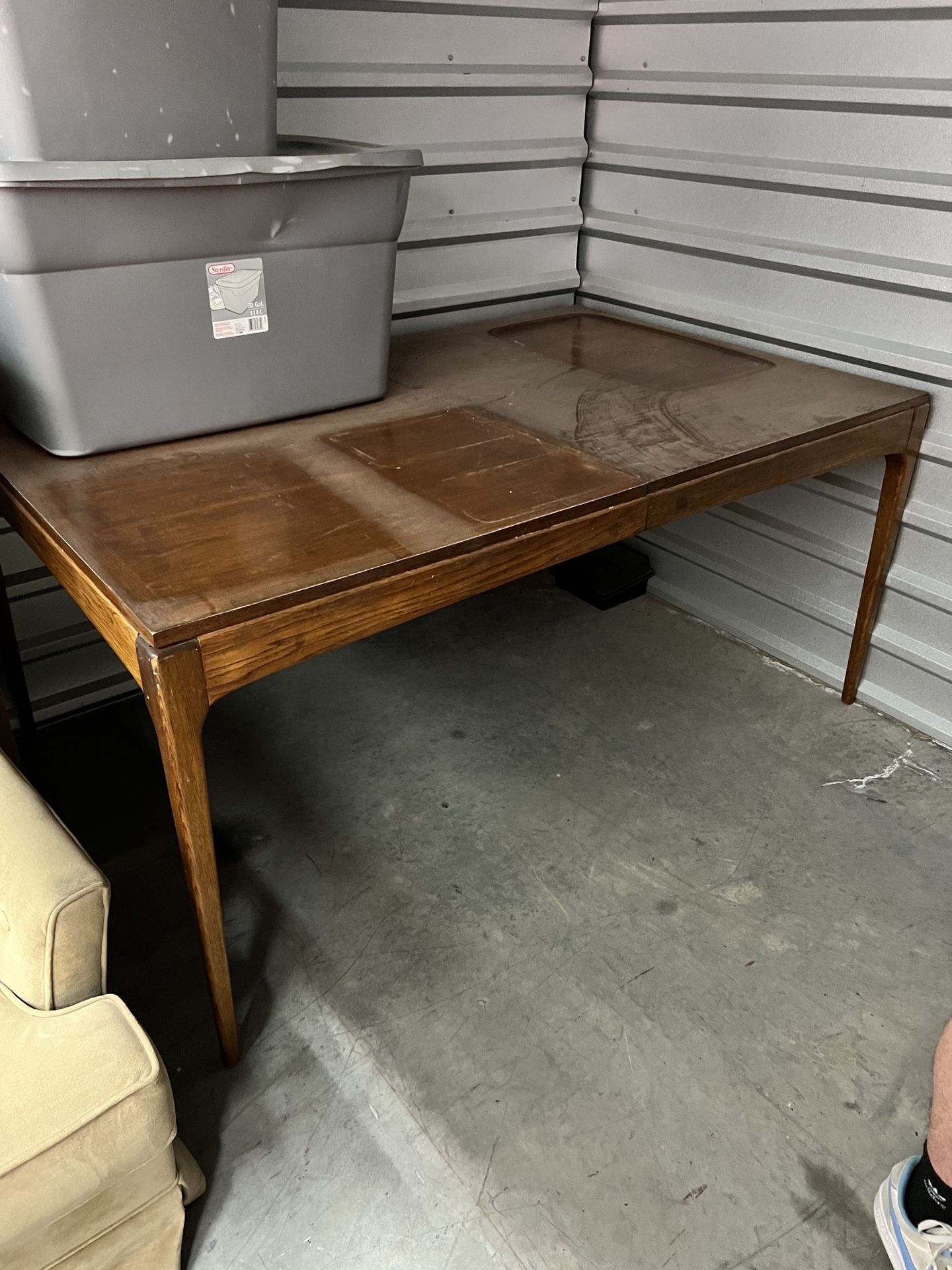 Vintage Lane Furniture Dining Set-Rhythm
