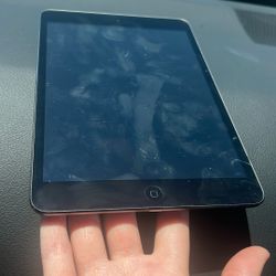 USED IPAD MINI GREAT CONDITION