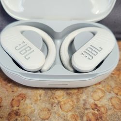 JBL Earbuds Actice