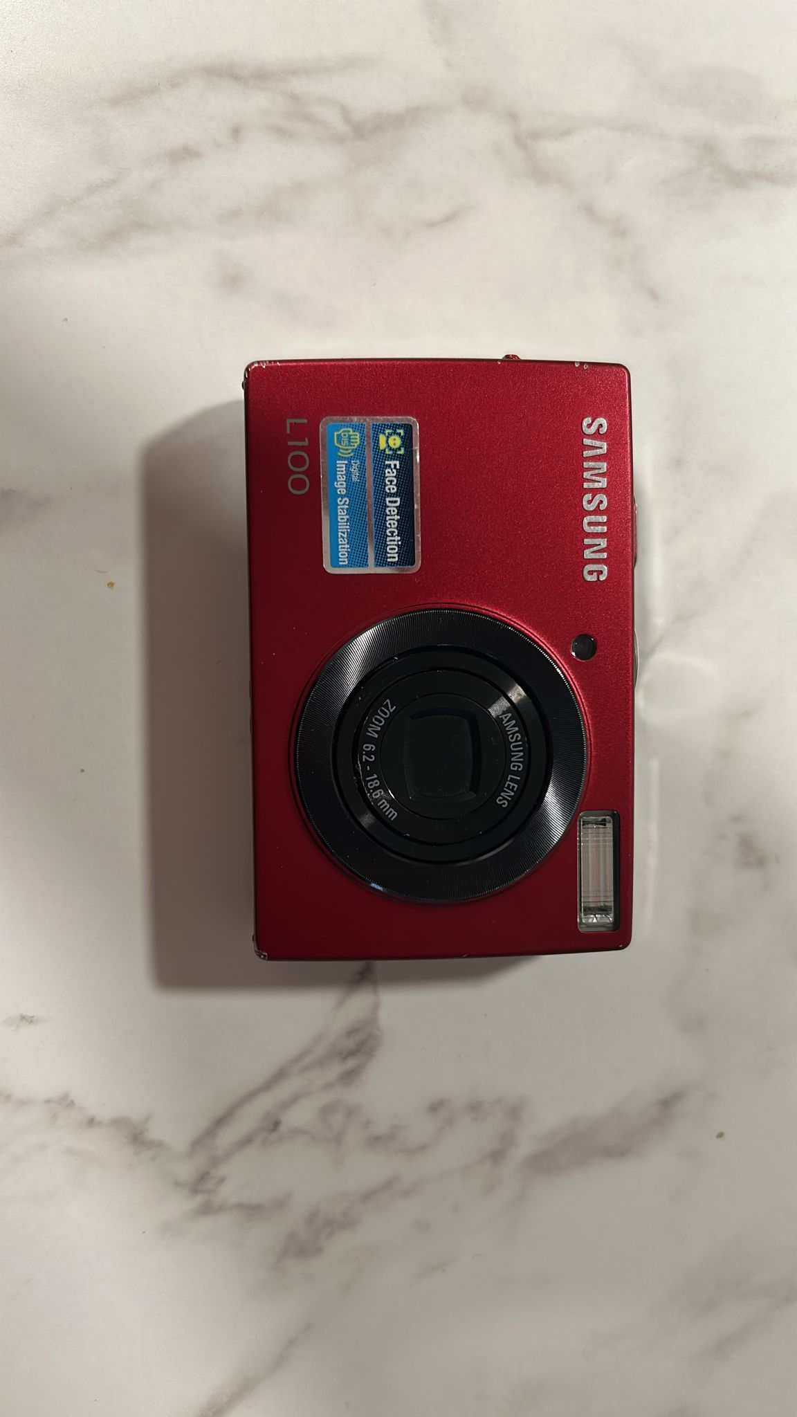 Samsung L100 Red Digital Camera 8.2MP Face Detection 3x Zoom