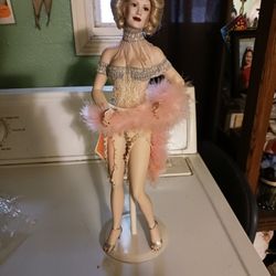 Vintage 1996  Paradis Galleries Porcelain Vagas Showgirl Doll