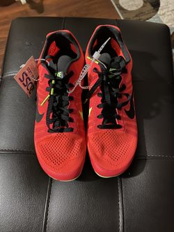 Brand new Nike shoes size 6👟