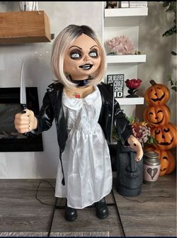 3.5 Foot Tall Tiffany Animatronic - NEW IN BOX