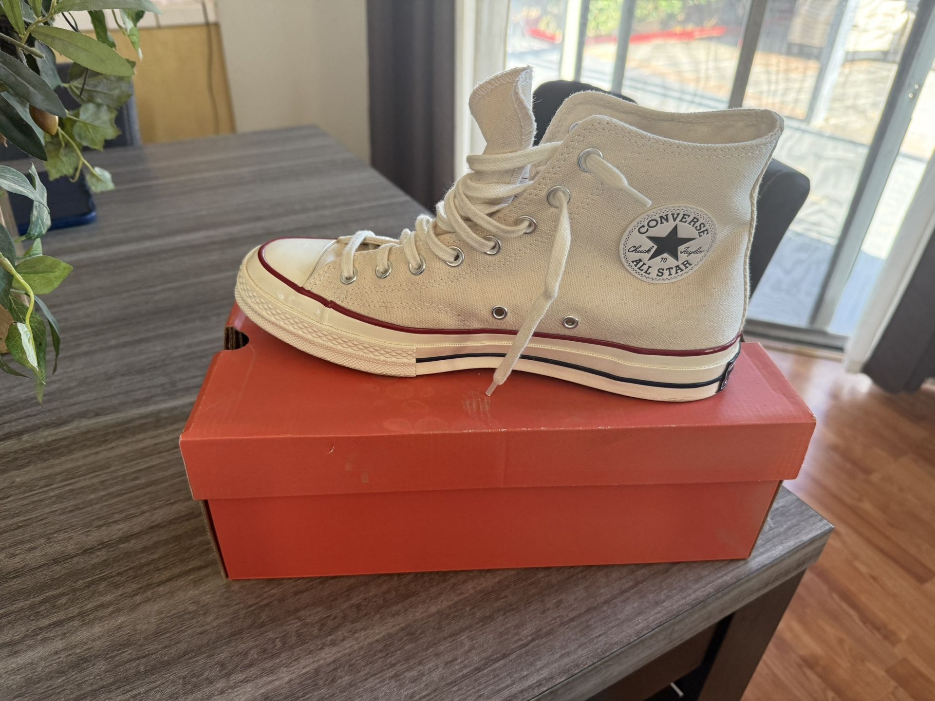 Converse Size 9
