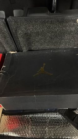 Jordan Sneaker Box Black