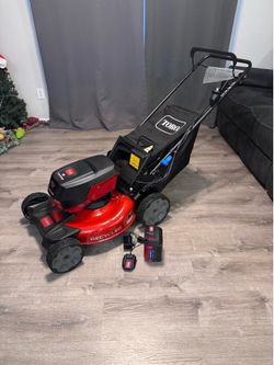 BRAND NEW TORO RECYCLER 60 V MAX 21 INCH CORDLESS SELF-PROPELLED LAWNMOWER 6AH  BATTERY AND CHARGER INCLUDED. COMES IN MANUFACTURED SEALED BOX. ELIGIB