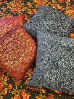 Decorative Throw Pillows, King Duvet Cover