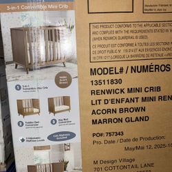 Oxford Renwick Crib Brand New 