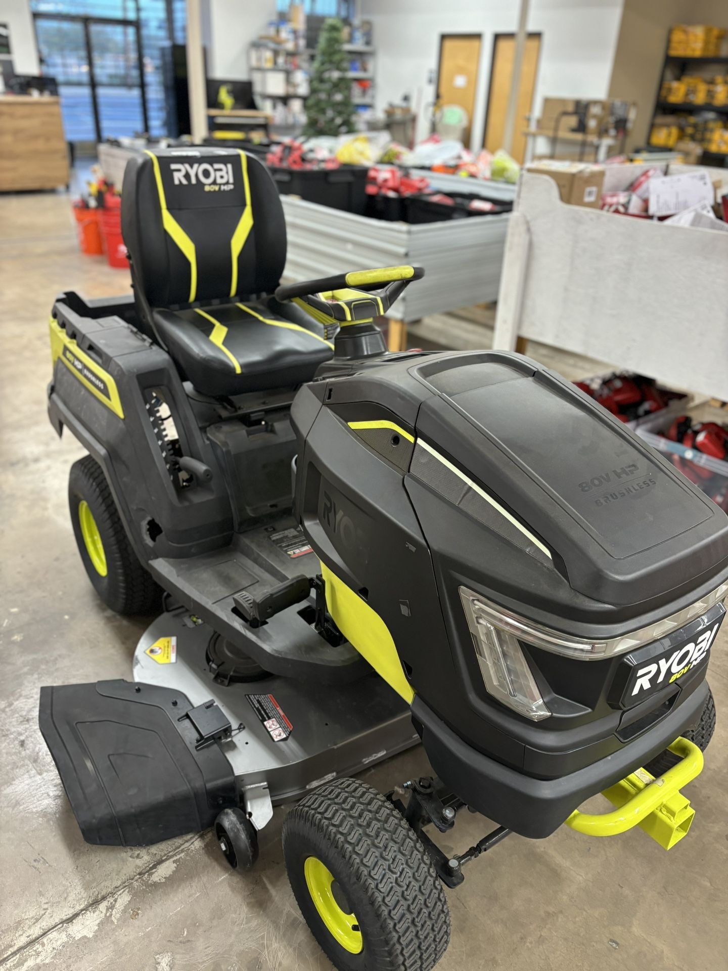 Used Like New) Ryobi 80V HP Brushless 42 in. Battery Electric Cordless Riding Lawn Tractor