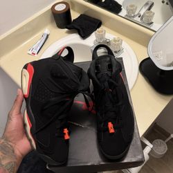 Air Jordan 6 “Infrared” Size 8.5
