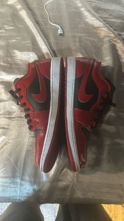 Air Jordan 1 Low Red Black Patent Leather size 11