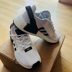 Adidas Tennis shoe 