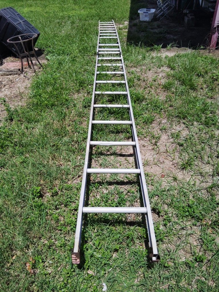 18 FT LADDER, SEFFNER FL