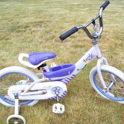 Very Nice 16" Girls Bike Trek Mystic with Training Wheels