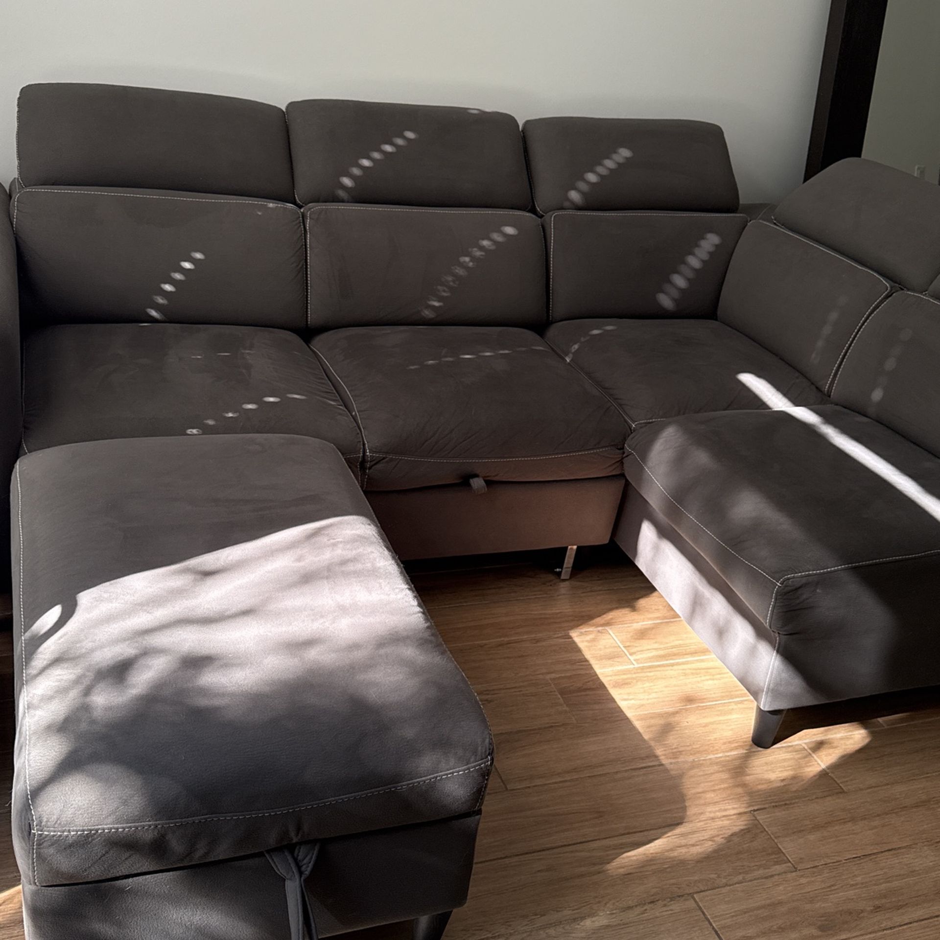 Sectional Couch With Storage 