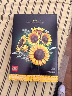 LEGO botanical Sunflowers (Brand New in Box)