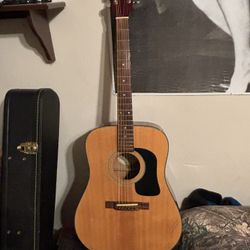 Washburn Acoustic Guitar 