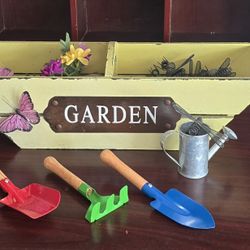 Home Gardening Patio Accents w Metal  Planting Tools 