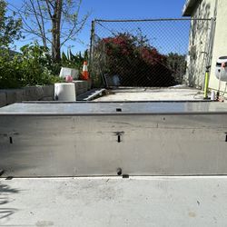 Truck tool box A.R.E