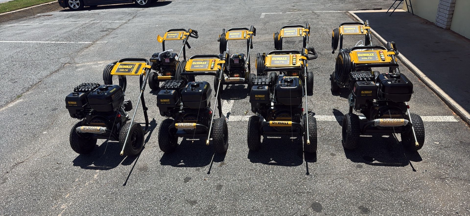 Dewalt 3600 Psi And 4400 Psi Pressure Washer Different Price