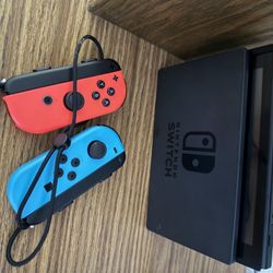 Nintendo Switch (Mario Kart Included)