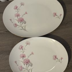 2 Royal Court Carnation Serving Platters - Pink Japan Fold Trim