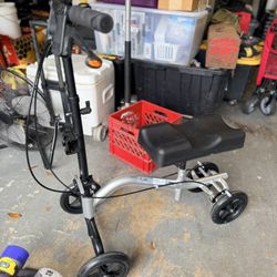 Nova Turning Knee Walker / Knee Scooter