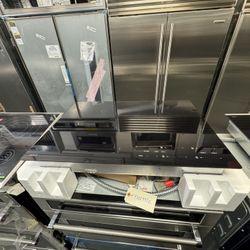 Wolf 30” Electric Ceramic Cooktop – Model CE304C/B/208