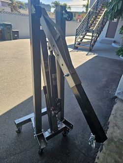 Pittsburg Motor Stand
