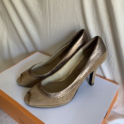 Beige Women's Heels Size 7.5 