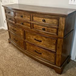 Dresser Table 
