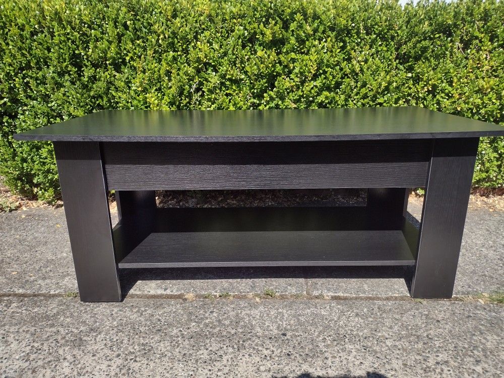 Black Coffee Table W/ Lift-Up Table Top 
