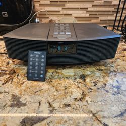 Bose Wave Radio With Remote 