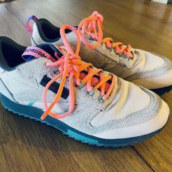 Reebok Womens Classic Ripple Trail Hiking Running Shoes sz 7.5