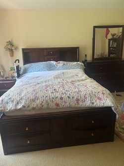 Queen Storage Bed with Bookcase Headboard – Espresso Finish