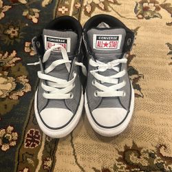 Converse kid’s sneakers 