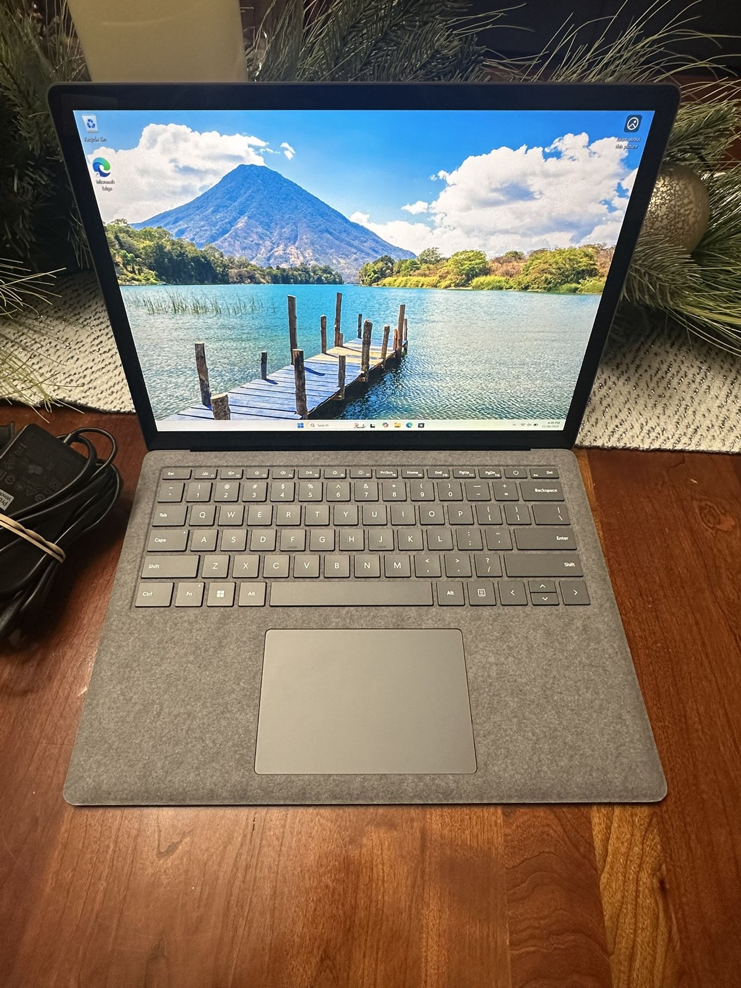 Microsoft Sulfate Laptop 5 i5 8GB 250GB Model 1950