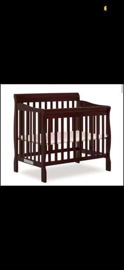Dream On Me Aden 4-in-1 Convertible Mini Crib In Espresso