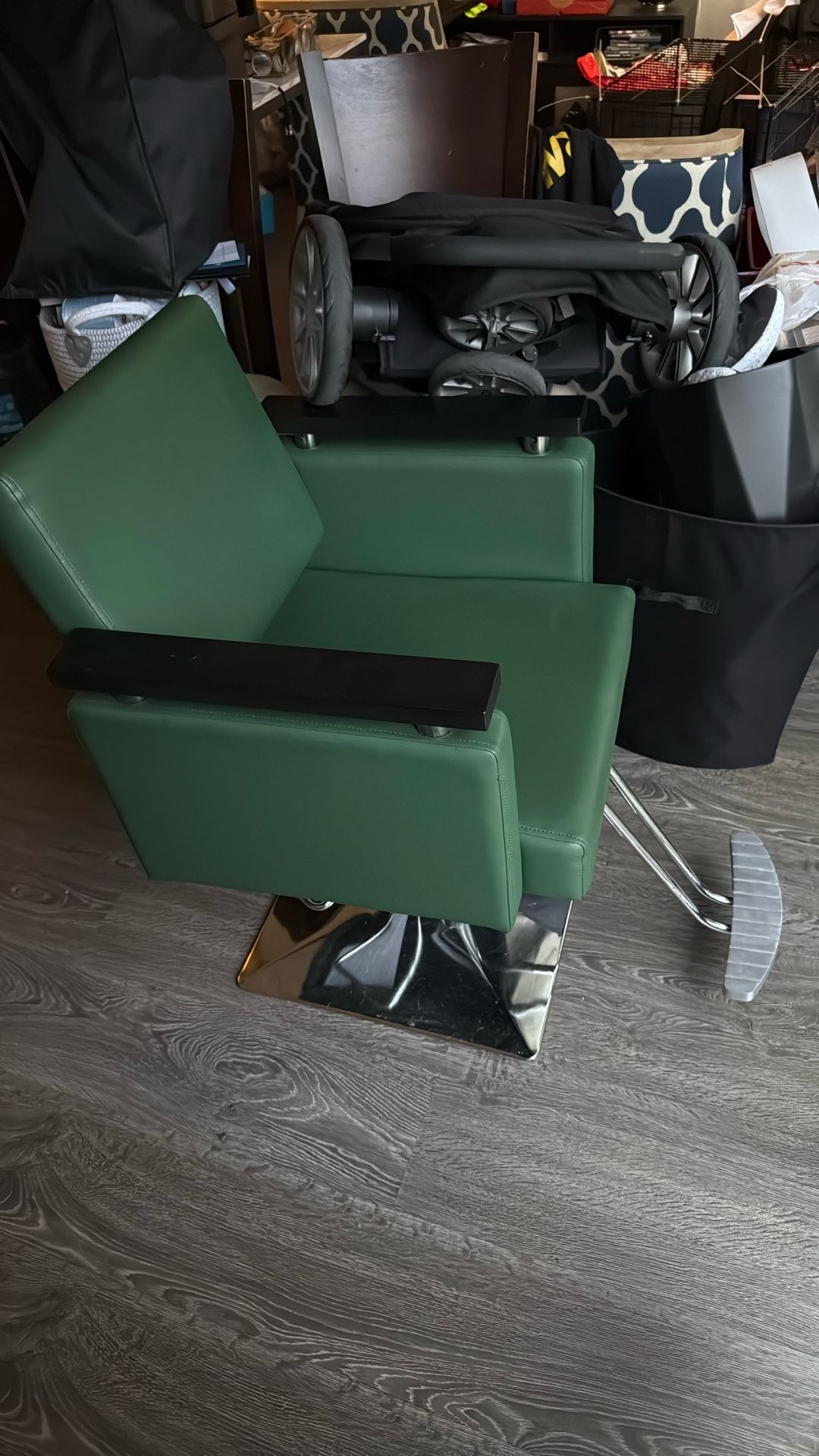 Salon Chair