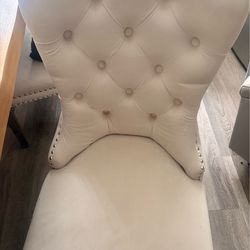 table w/3 chair and 1 bench