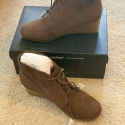 DR SCHOLL’s Dakota wedge bootie
