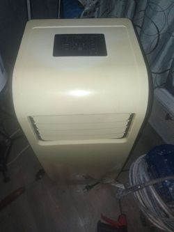 Kenmore 8000 but/hr portable