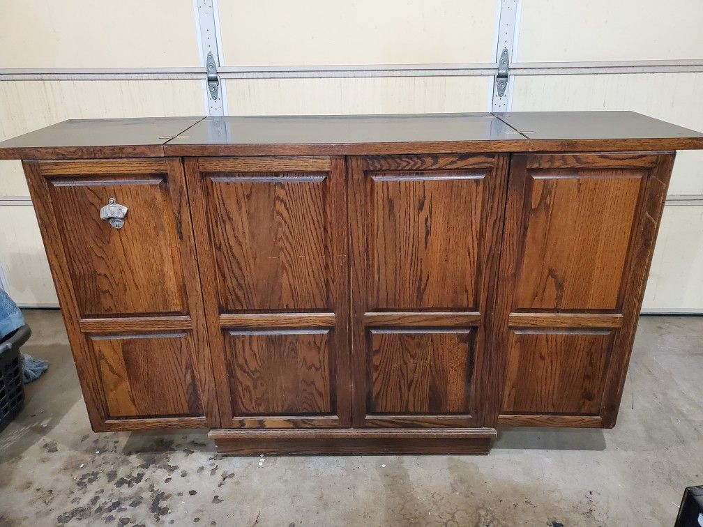 Vintage Wood Bar