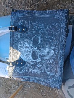 Brand new purse