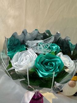 Half‑Dozen Handmade Satin Ribbon Rose Bouquet – Teal & White