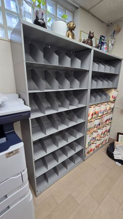 Medical file shelves 2 sets - Free