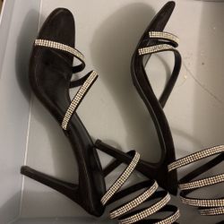 Heels Black Size8