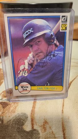 Carlton Fisk Autographed 1982 Don Russ Card #495